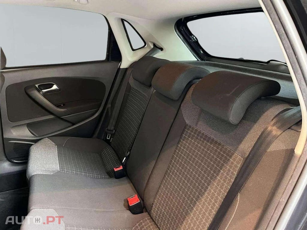 Volkswagen Polo 1.2 Tsi R-LINE