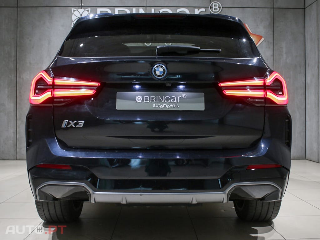 BMW iX3 M Sport Impressive