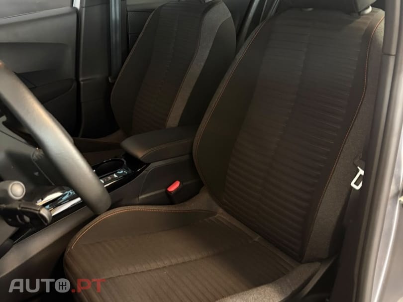 Peugeot E-2008 50 kWh Active