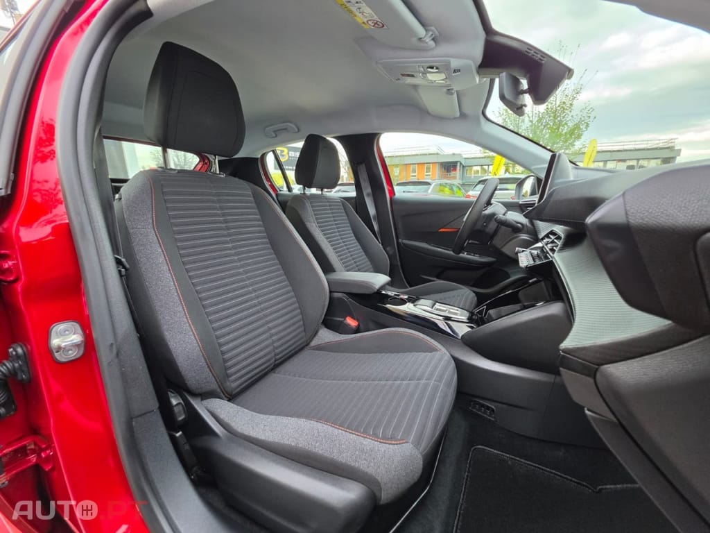 Peugeot E-208 50 kWh Active Pack