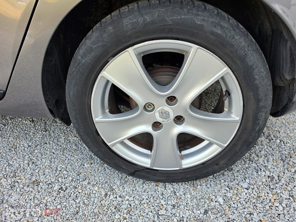 Renault Clio 1.5 dCi Confort — fotografia 7