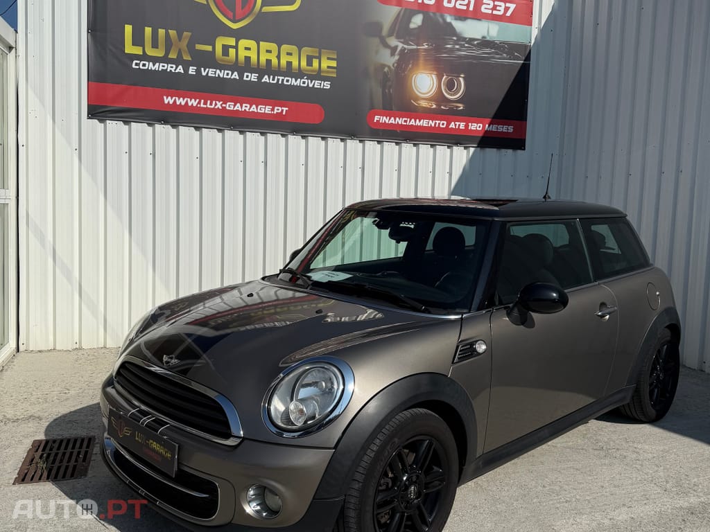 MINI Cooper Baker Street