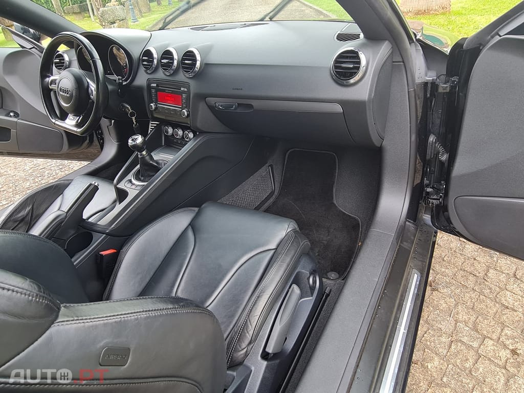 Audi TT 1.8 TFSI S-line