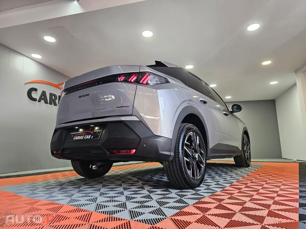 Peugeot 3008 1.2 Hybrid Allure e-DCS6