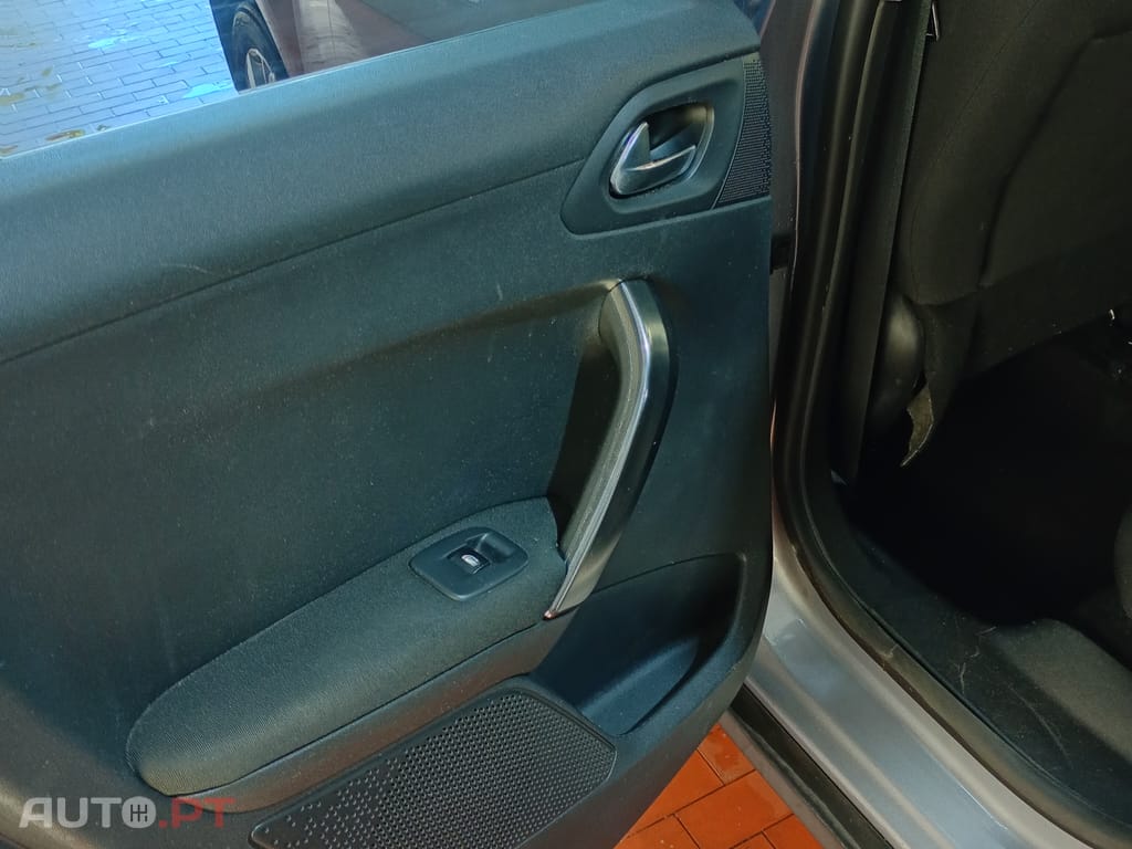 Peugeot 2008 1.2 VTI