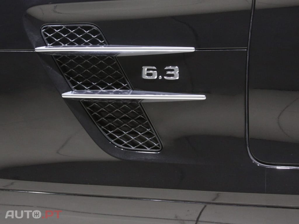 Mercedes-Benz SLS 63 AMG