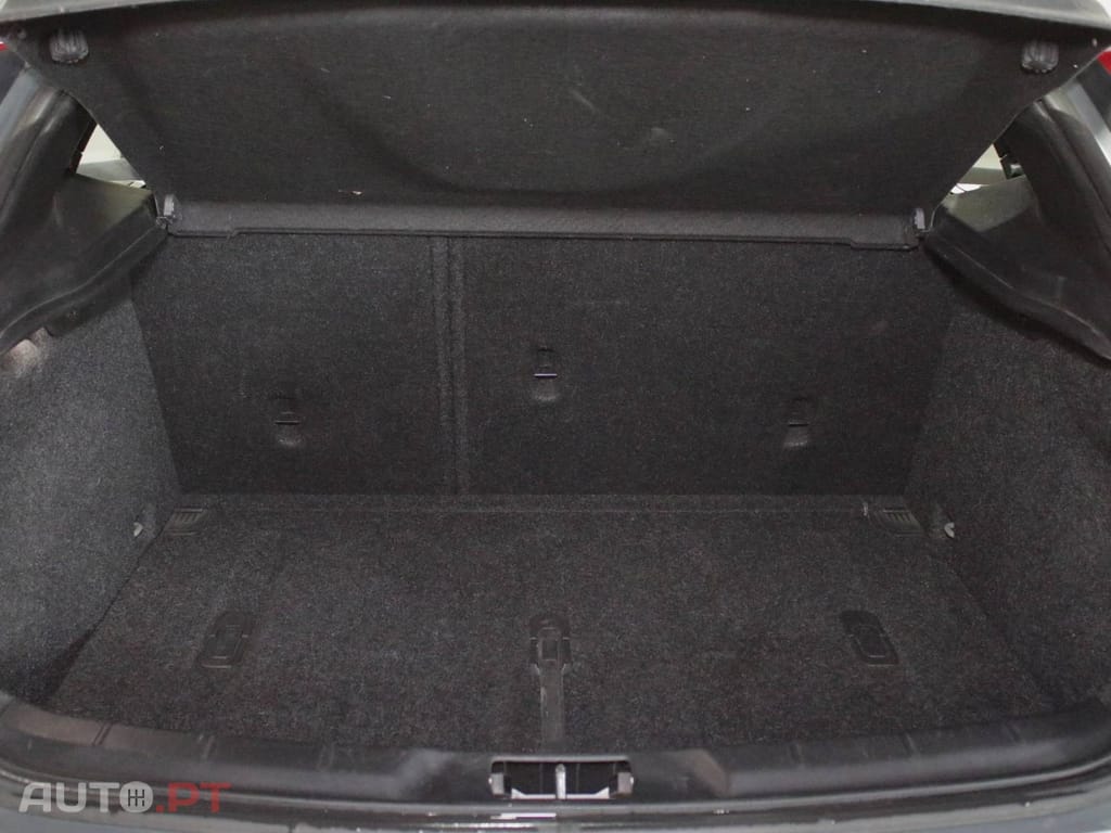 Volvo V40 Cross Country 2.0 D2 Kinetic Geartronic
