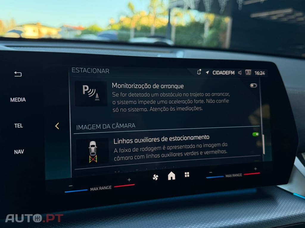 BMW iX2 eDrive20 Pack Desportivo M Pro