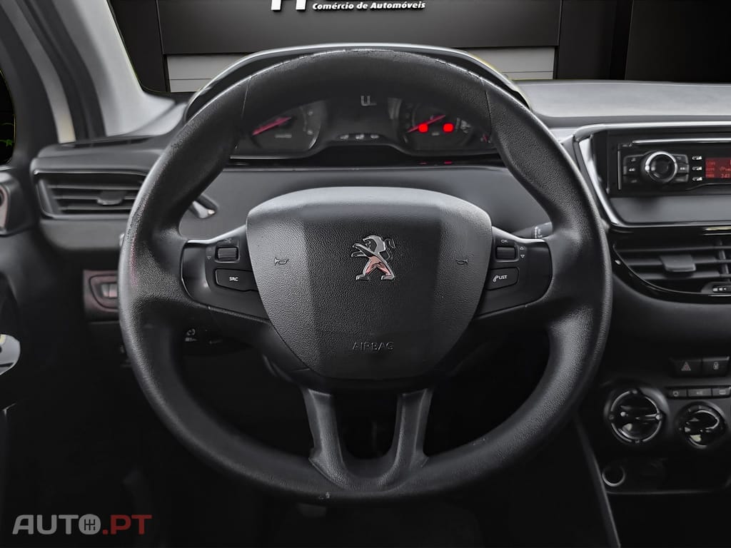 Peugeot 208 1.4 HDi