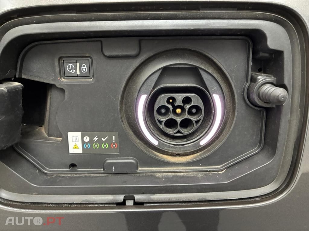 Citroen C5 Aircross 1.6 Hybrid Shine e-EAT8