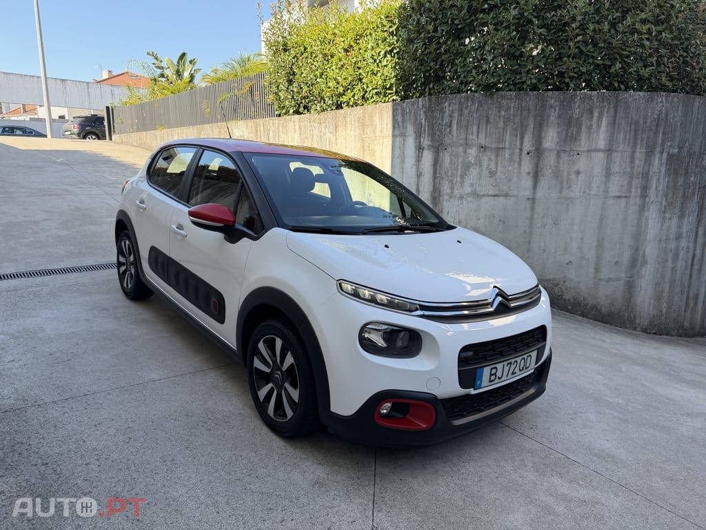 Citroën C3 Pure Tech Live — fotografia 3