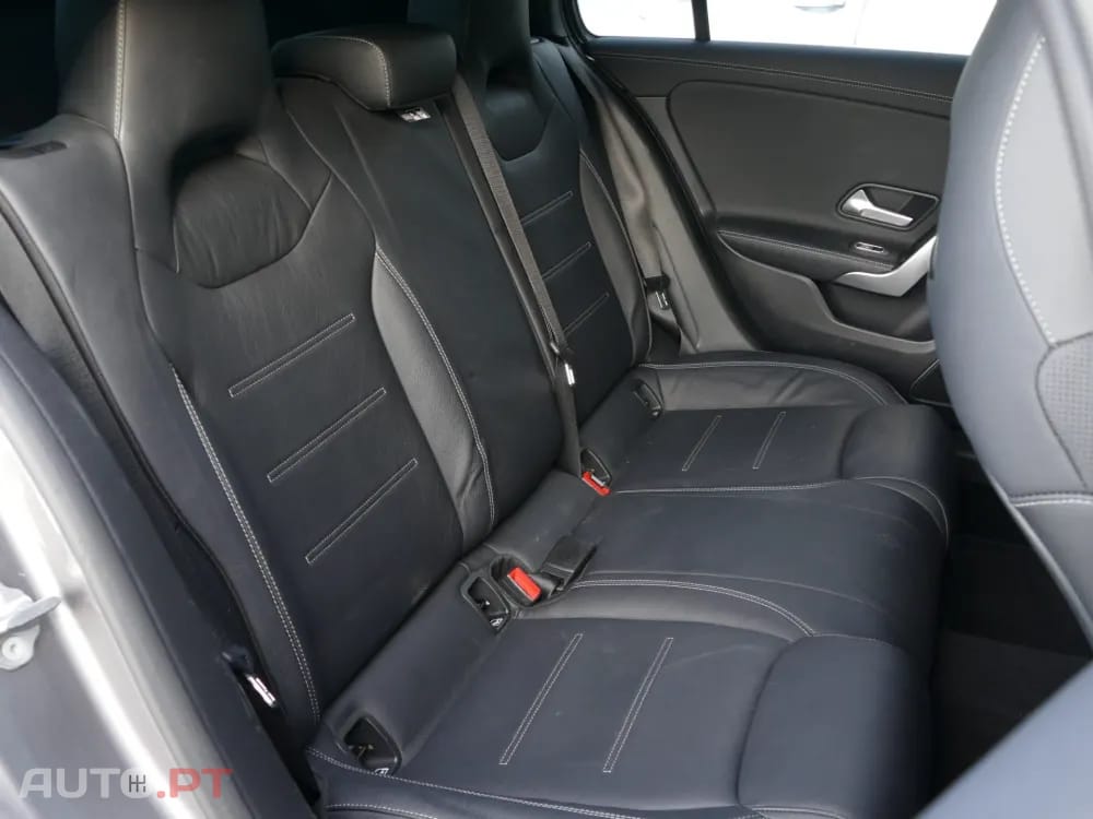 Mercedes-Benz A 250 e AMG Line