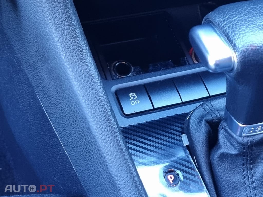 Volkswagen Golf 1.6 TDi Confortline DSG