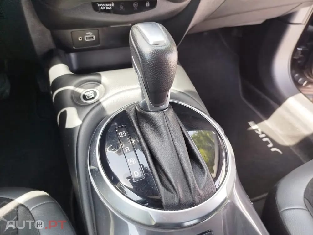Nissan Juke 1.0 DIG-T N-Connecta NAV. DCT