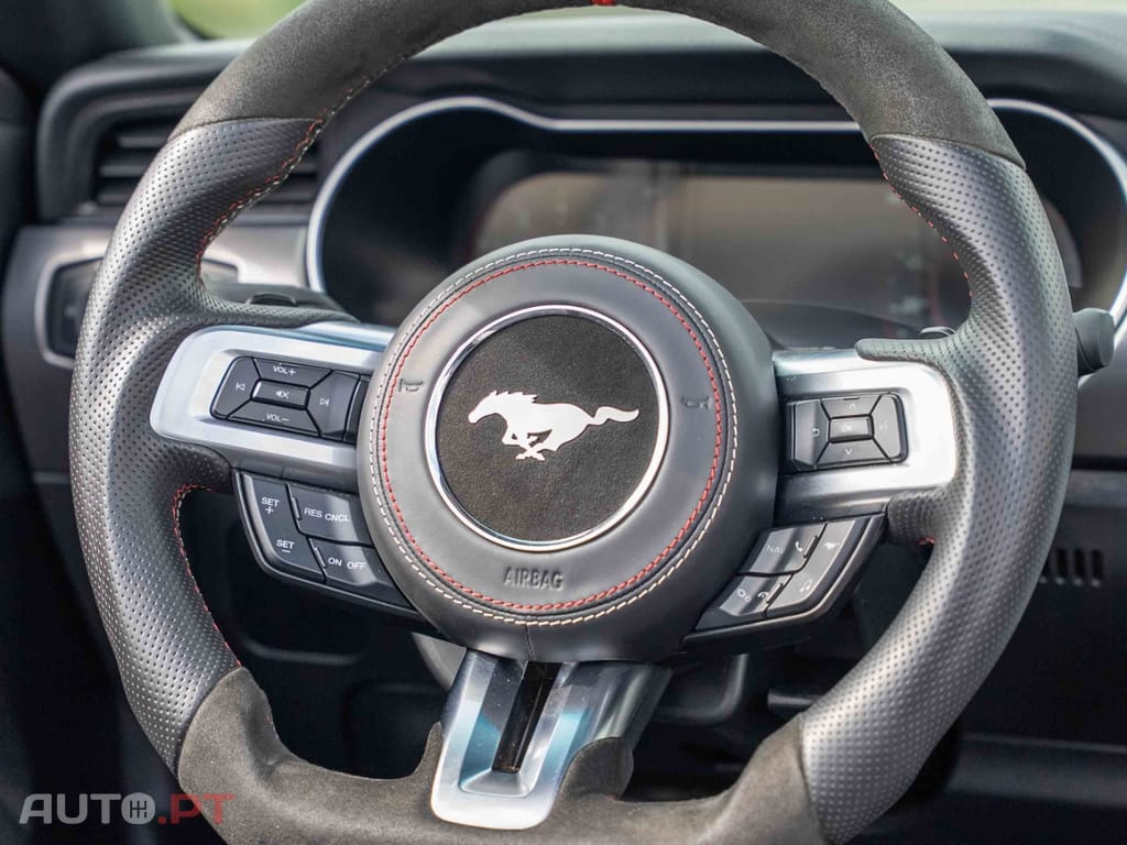 Ford Mustang V8 GT