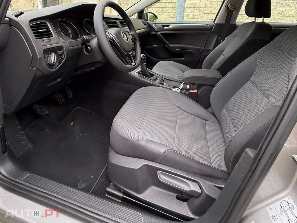 Volkswagen Golf VII 1.6 TDI Blue Motion Trendline