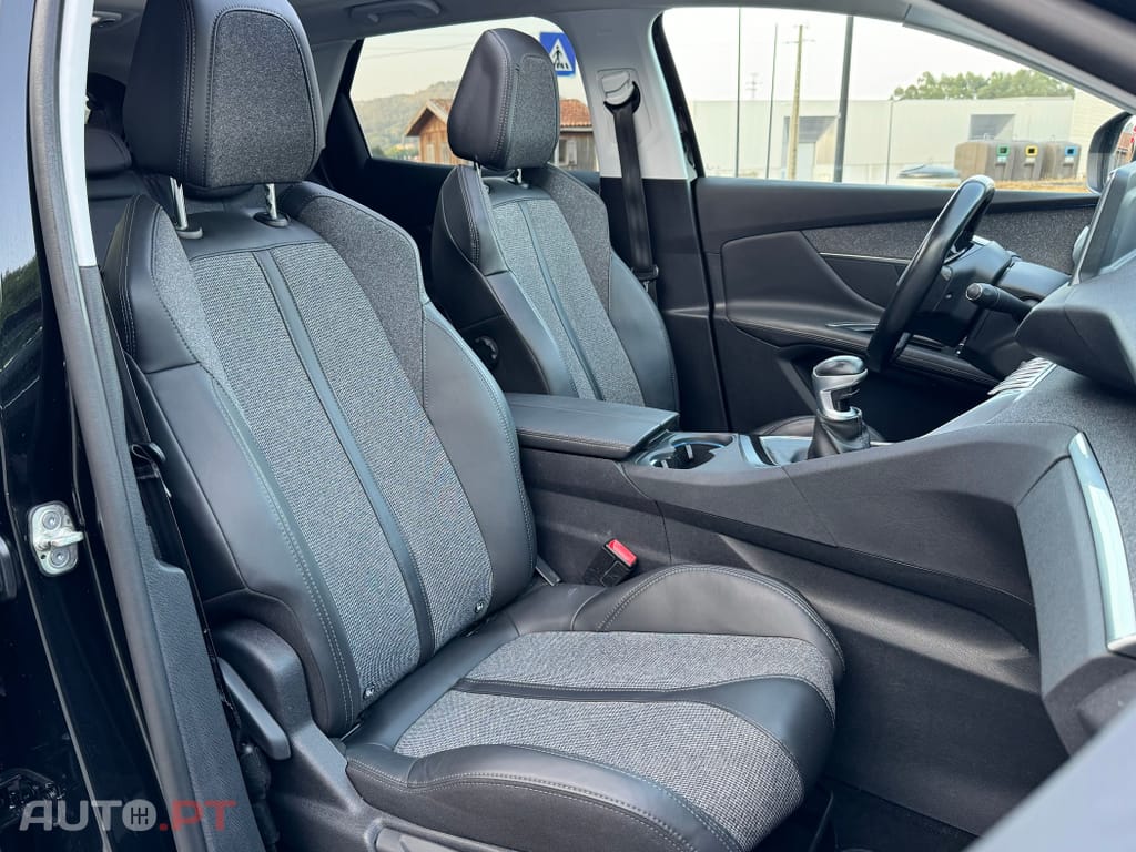 Peugeot 3008 1.6 BlueHDi Allure