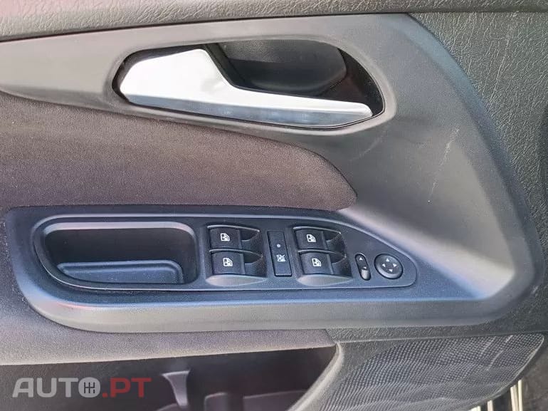 Fiat Tipo 1.3 M-Jet Lounge