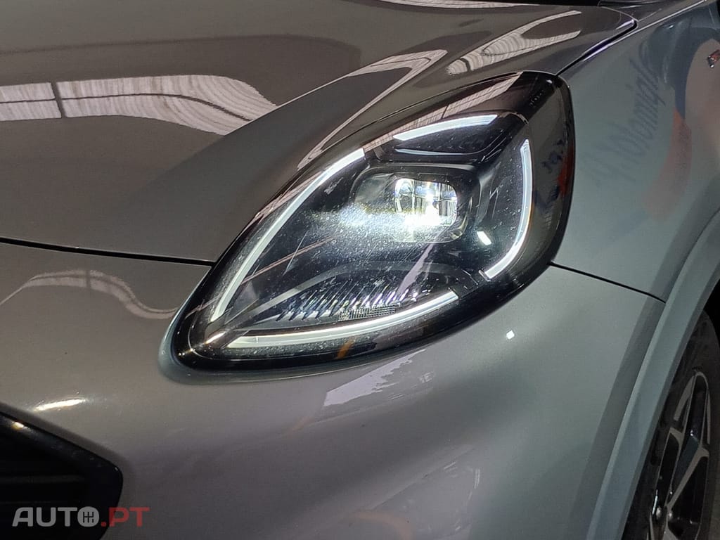 Ford Puma 1.0 EcoBoost mHEV ST-Line