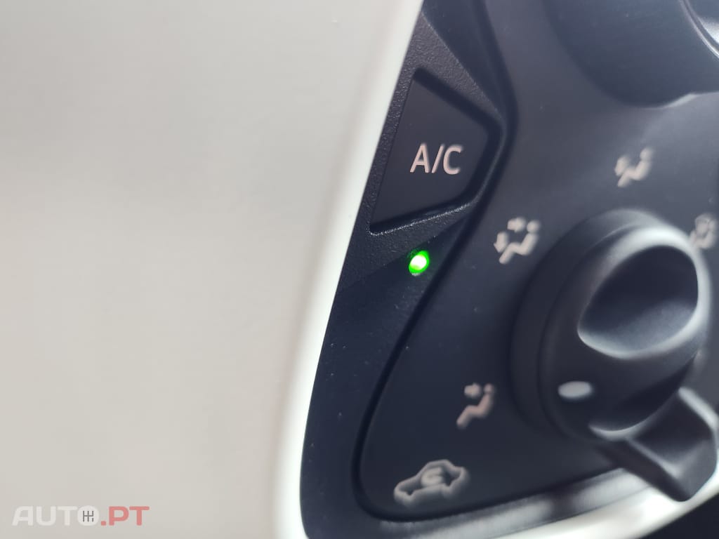 Peugeot 108 1.0 VTi Collection
