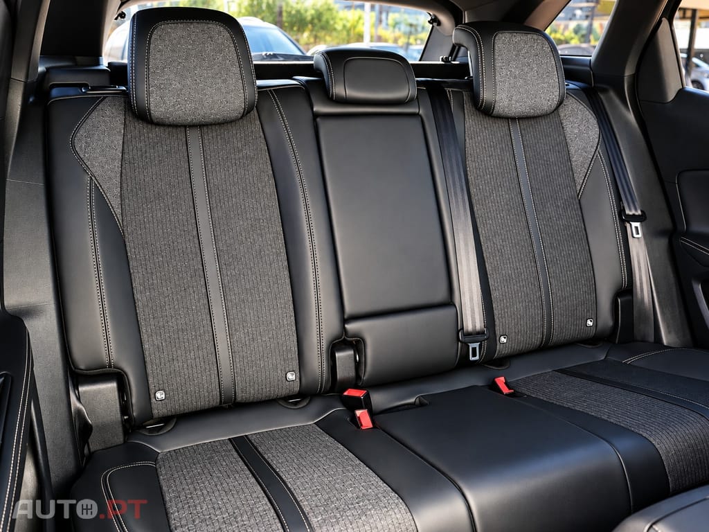 Peugeot 3008 1.5 BlueHDi GT Line EAT8