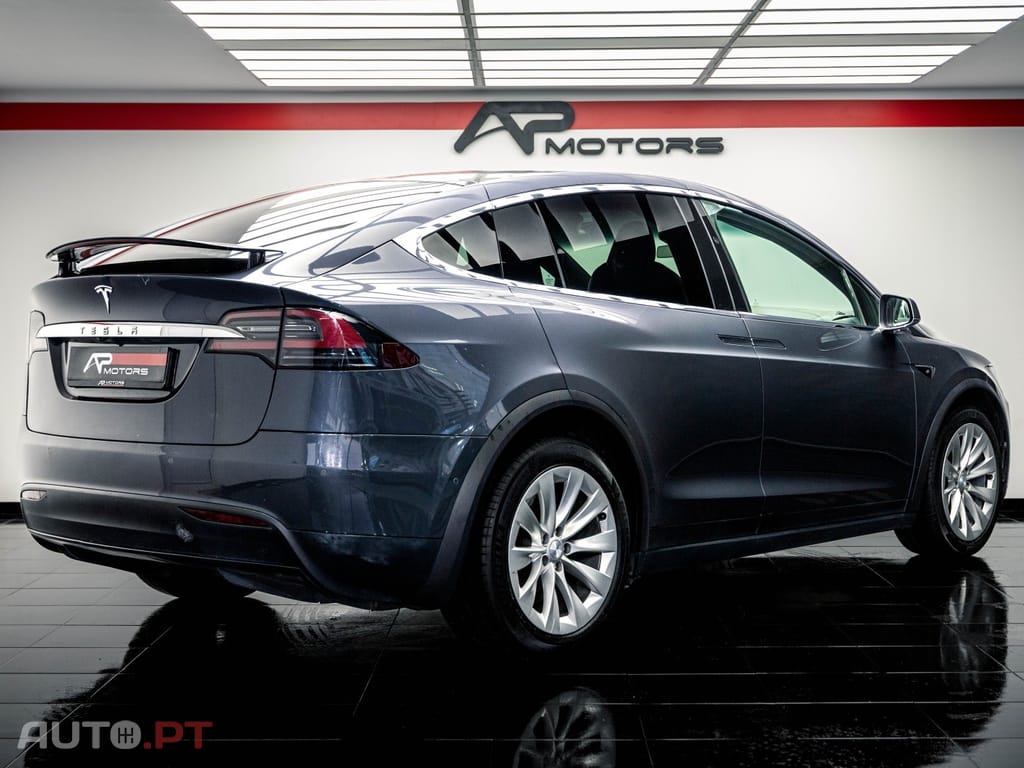 Tesla Model X 100 kWh Long Range AWD