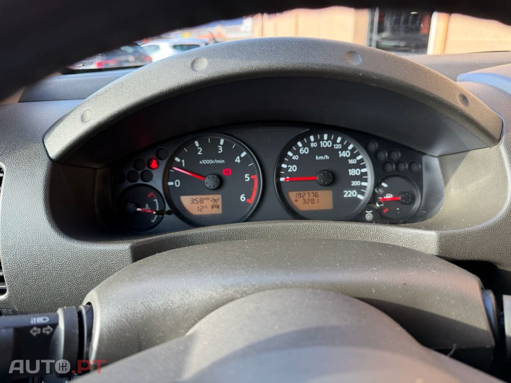 Nissan Navara 2.5 dCi CD Pilot