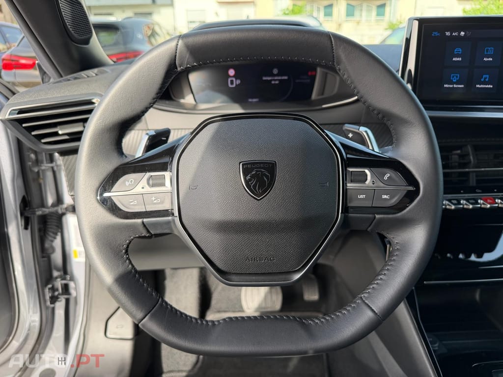 Peugeot 2008 1.2 Hybrid Allure e-DCS6