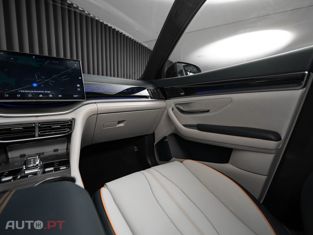 BYD Seal U 87 kWh Design