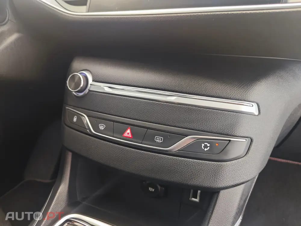 Peugeot 308 PureTech 130 EAT8 Allure Pack