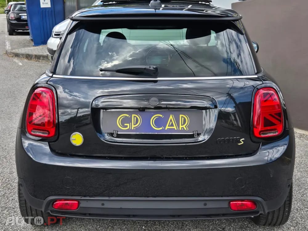 MINI Cooper Cooper SE Premium P. Resolute Edition