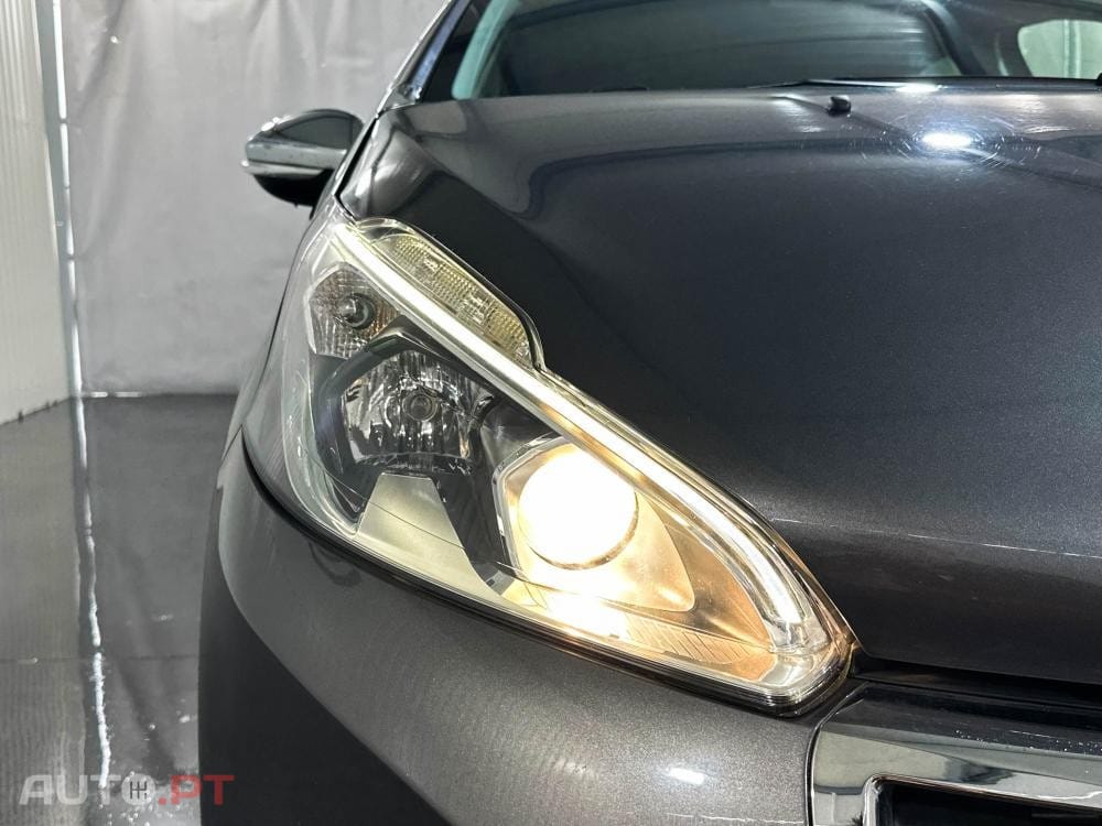 Peugeot 208 1.2 PureTech Allure