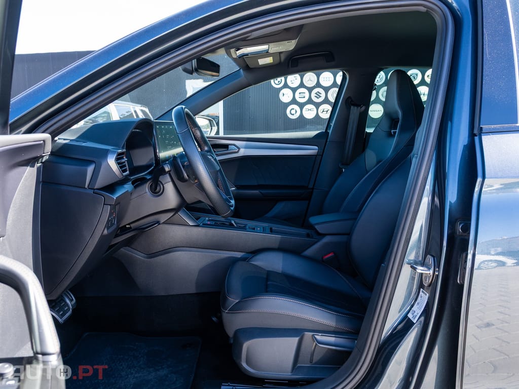 Cupra Leon 1.4 e-Hybrid MID DSG