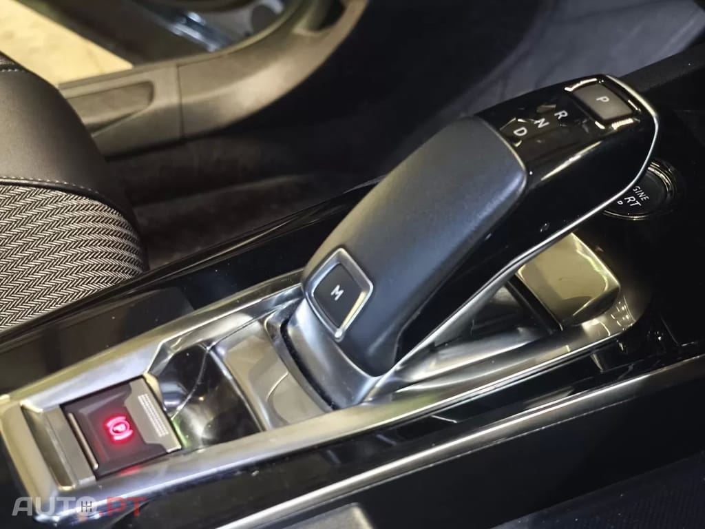 Peugeot 3008 PureTech 130 Stop & Start GPF EAT8 Allure Pack