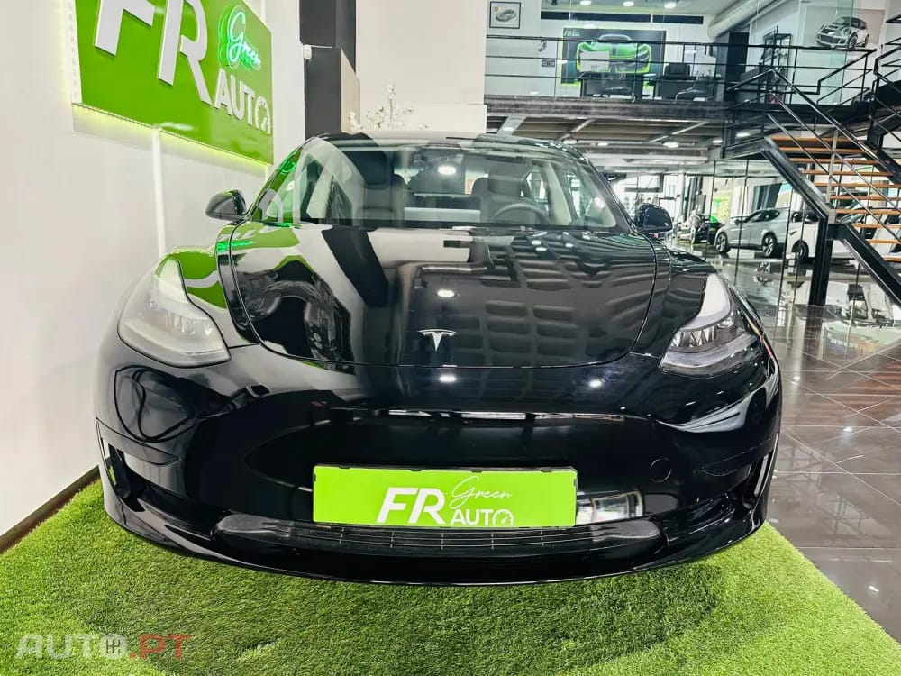 Tesla Model 3 Standard RWD