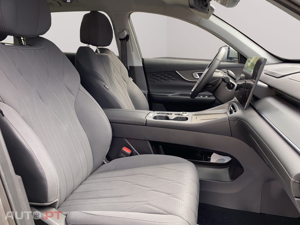 Ebro s800 1.5 TGDI PHEV Luxury