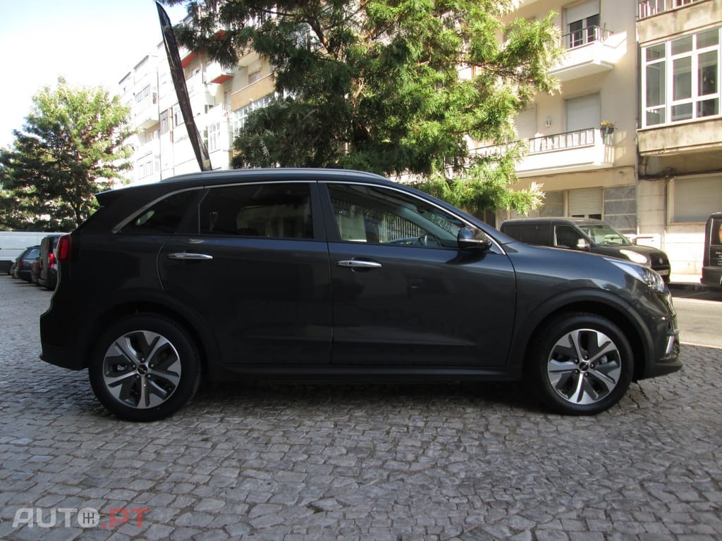Kia Niro 39.2kWh Move 39