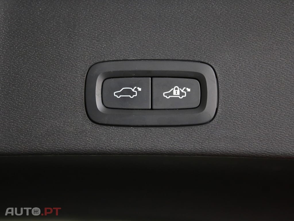 Volvo C40 Recharge Extended Range Plus