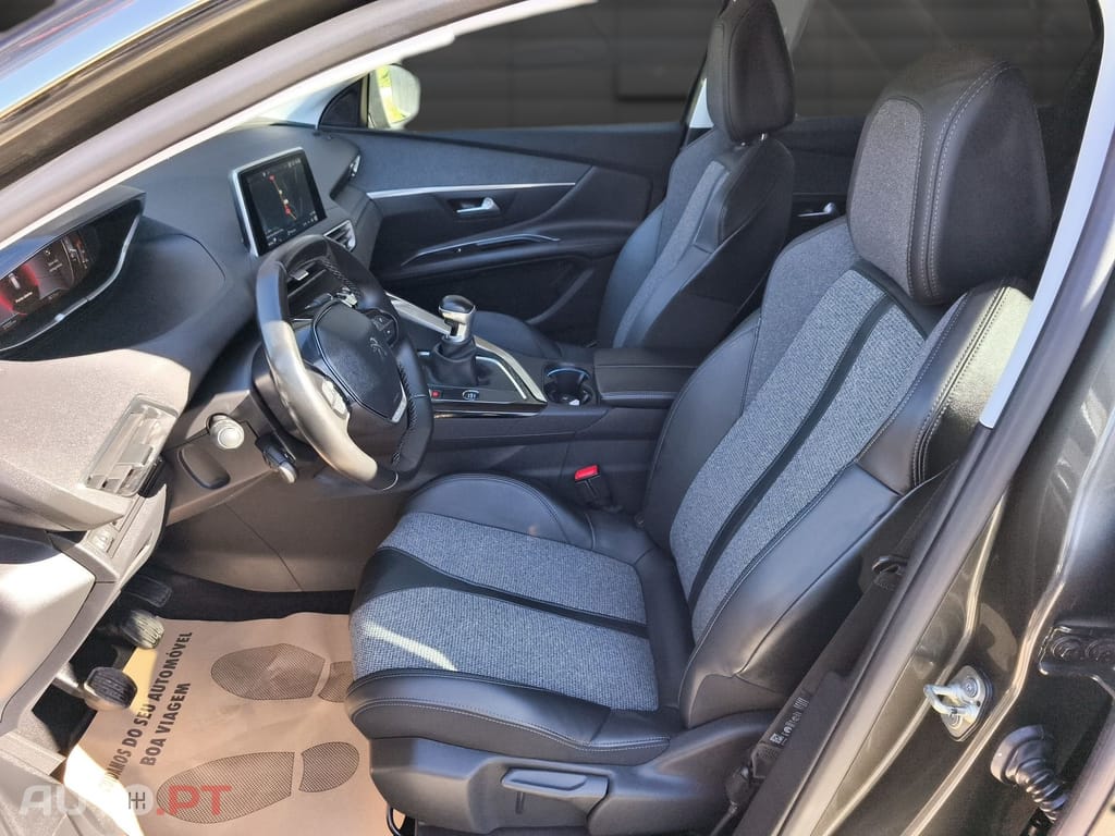 Peugeot 3008 1.2 PureTech Allure