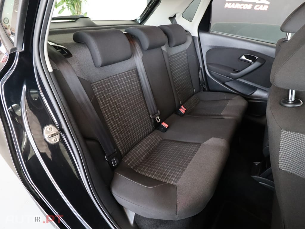 Volkswagen Polo 1.0 Confortline
