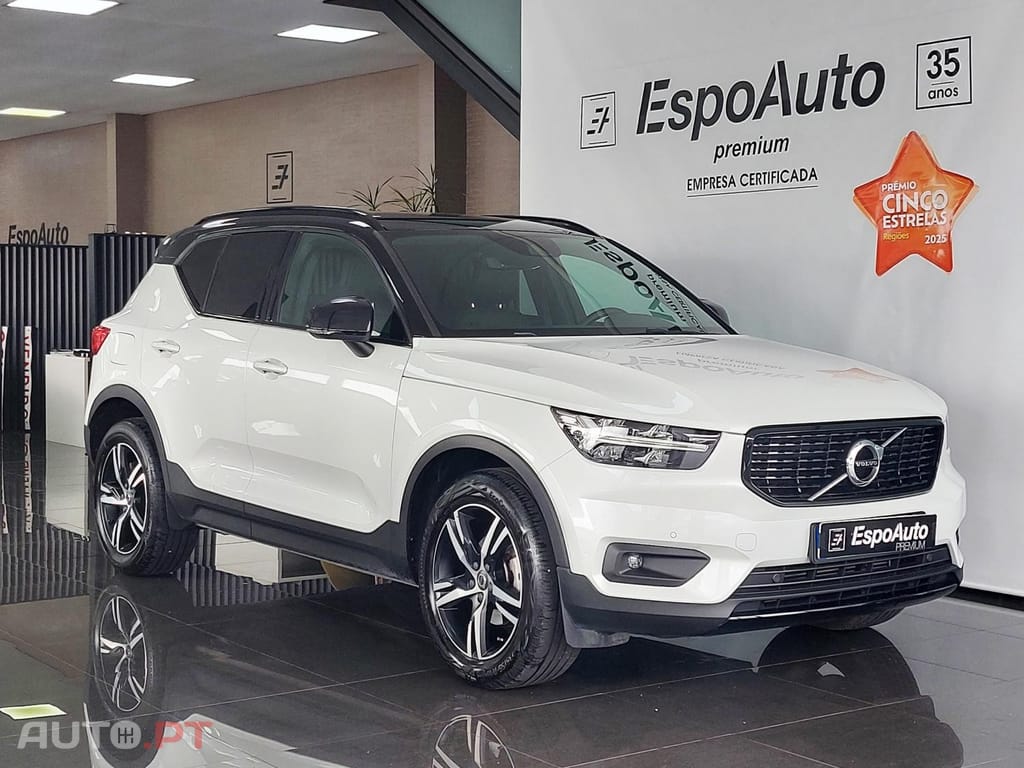 Volvo XC40 1.5 T2 Momentum Plus