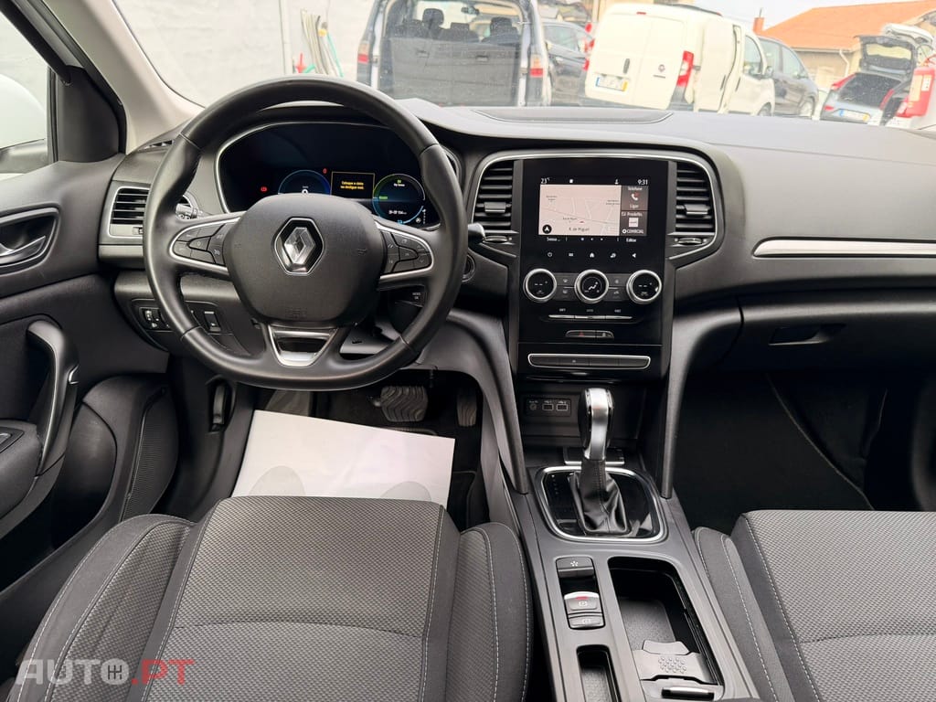 Renault Mégane E-Tech 1.6 E-Tech Híbrido/Plug-in 160cv