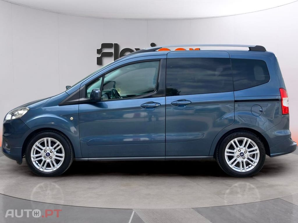 Ford Tourneo 1.0 EcoBoost Titanium