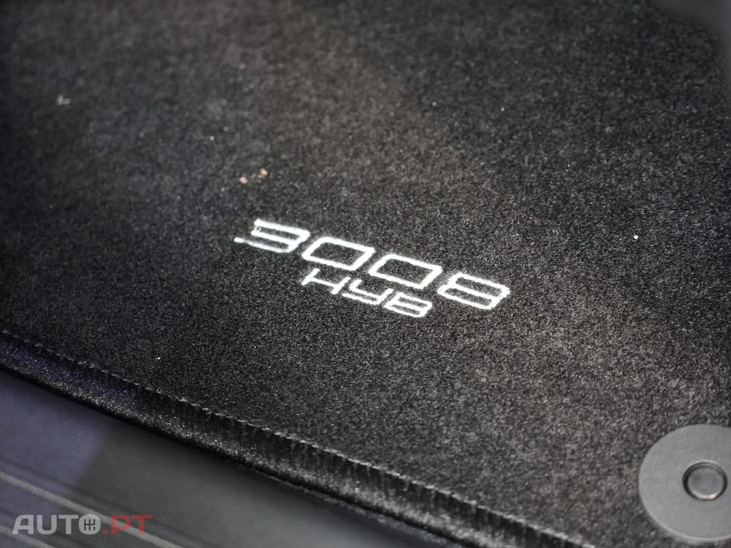 Peugeot 3008 1.2 Hybrid Allure e-DCS6