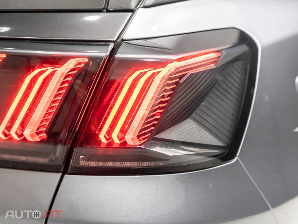 Peugeot 3008 1.6 Hybrid Allure Pack e-EAT8
