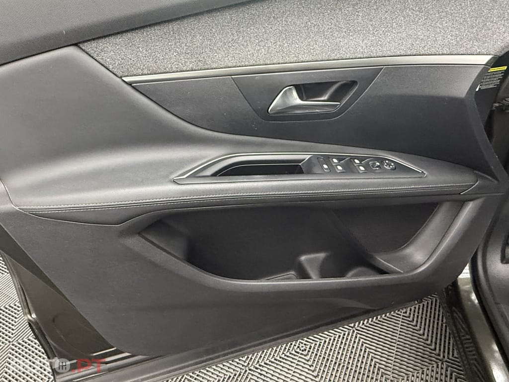 Peugeot 3008 1.5 BlueHDi Allure