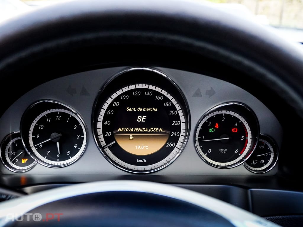 Mercedes-Benz E 250 CDi BlueEfficiency