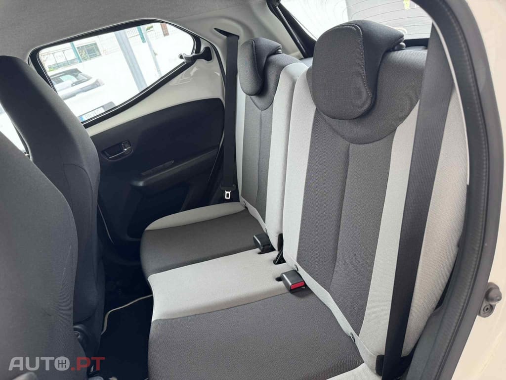 Toyota Aygo 1.0 X-Play Plus