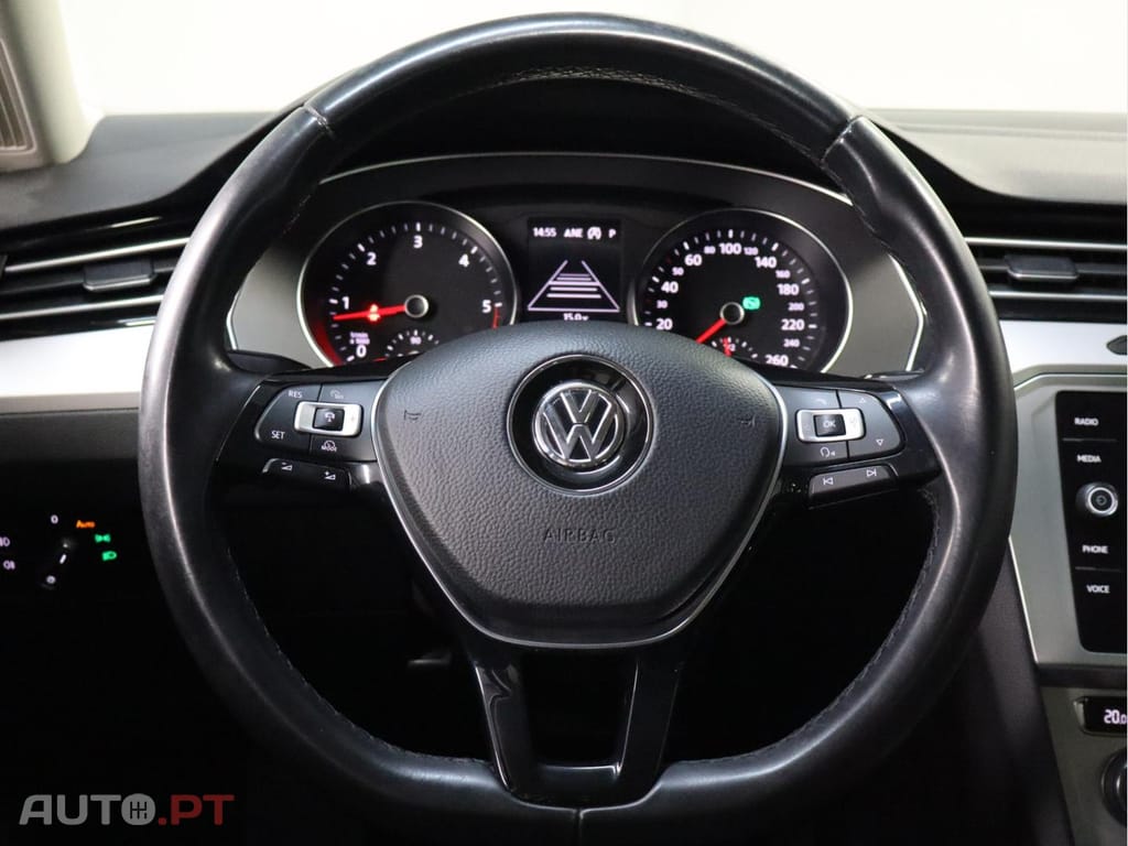 Volkswagen Passat 2.0 TDI 150cv CONFORTLINE DSG VARIANT