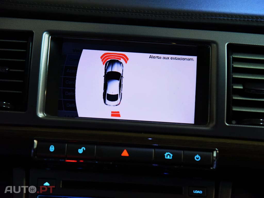 Jaguar XF 2.7 D V6 Luxury